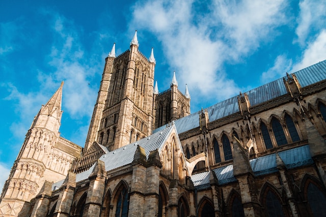 "A scenic view of Lincoln showcasing its historic architecture and cultural heritage."